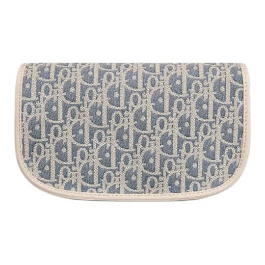 Buckle shoulder bag