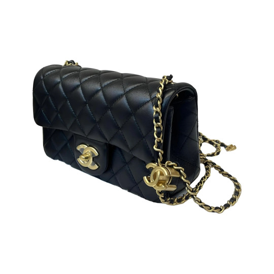 Buckle shoulder bag