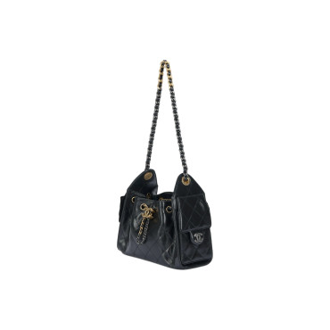 Leather shoulder bag