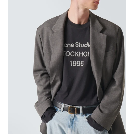 Logo distressed jersey shirt