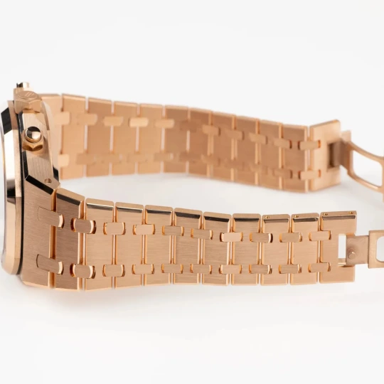 Royal Oak Chronograph Rose Gold Khaki Green Dial watch