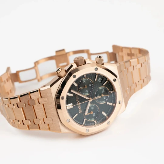 Royal Oak Chronograph Rose Gold Khaki Green Dial watch