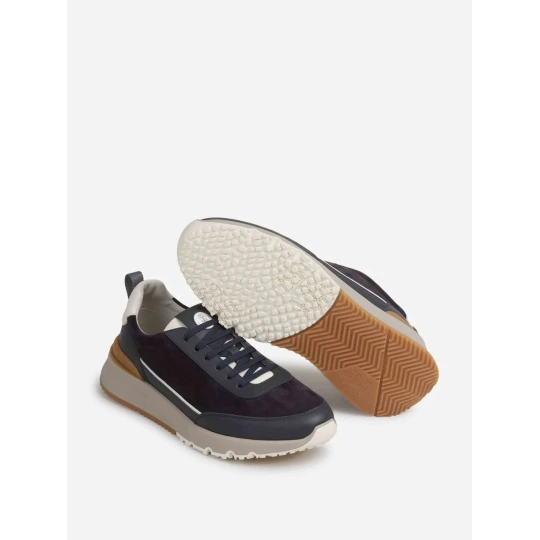 Suede Runner Sneakers - Black