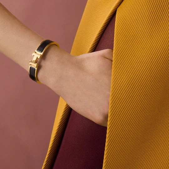 Black H bracelet