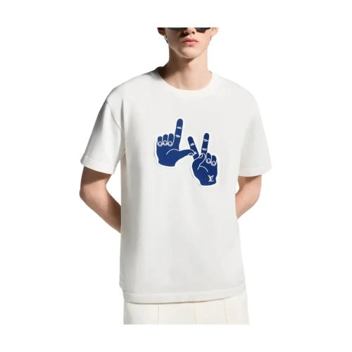 Peace & Love Gloves T-Shirt