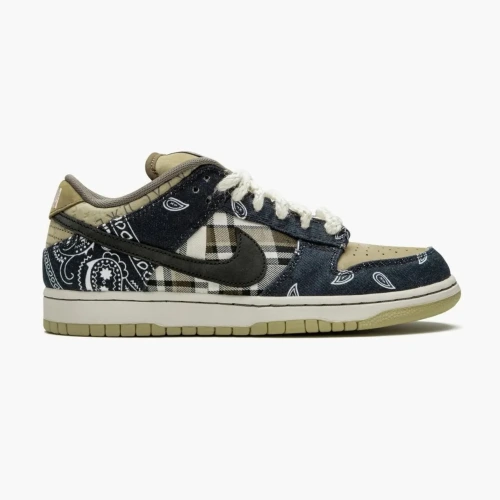 Nike SB Dunk Low Pro 