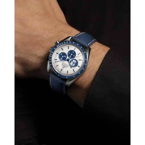 Speedmaster Silver Snoopy Award watch
