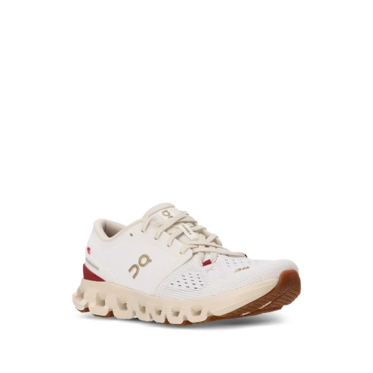 Cloud X 4 sneakers