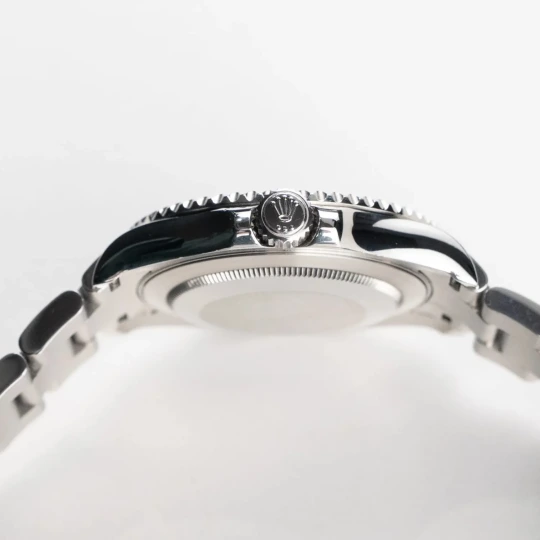 Yacht-Master 40 16622 Platinum Silver Dial Watch