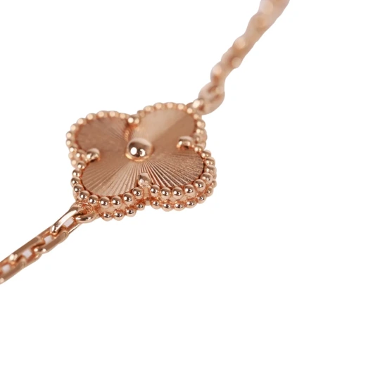 Vintage Alhambra long necklace