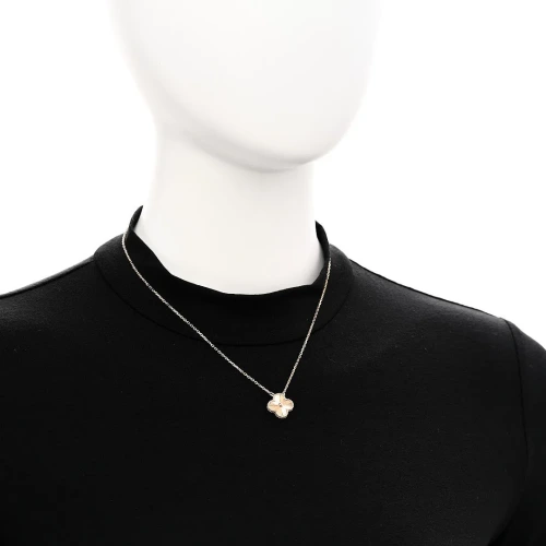 Yellow Gold Vintage Alhambra pendant
