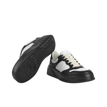 Low-cut Sneakers