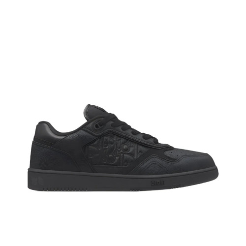 Black Low-top Sneakers